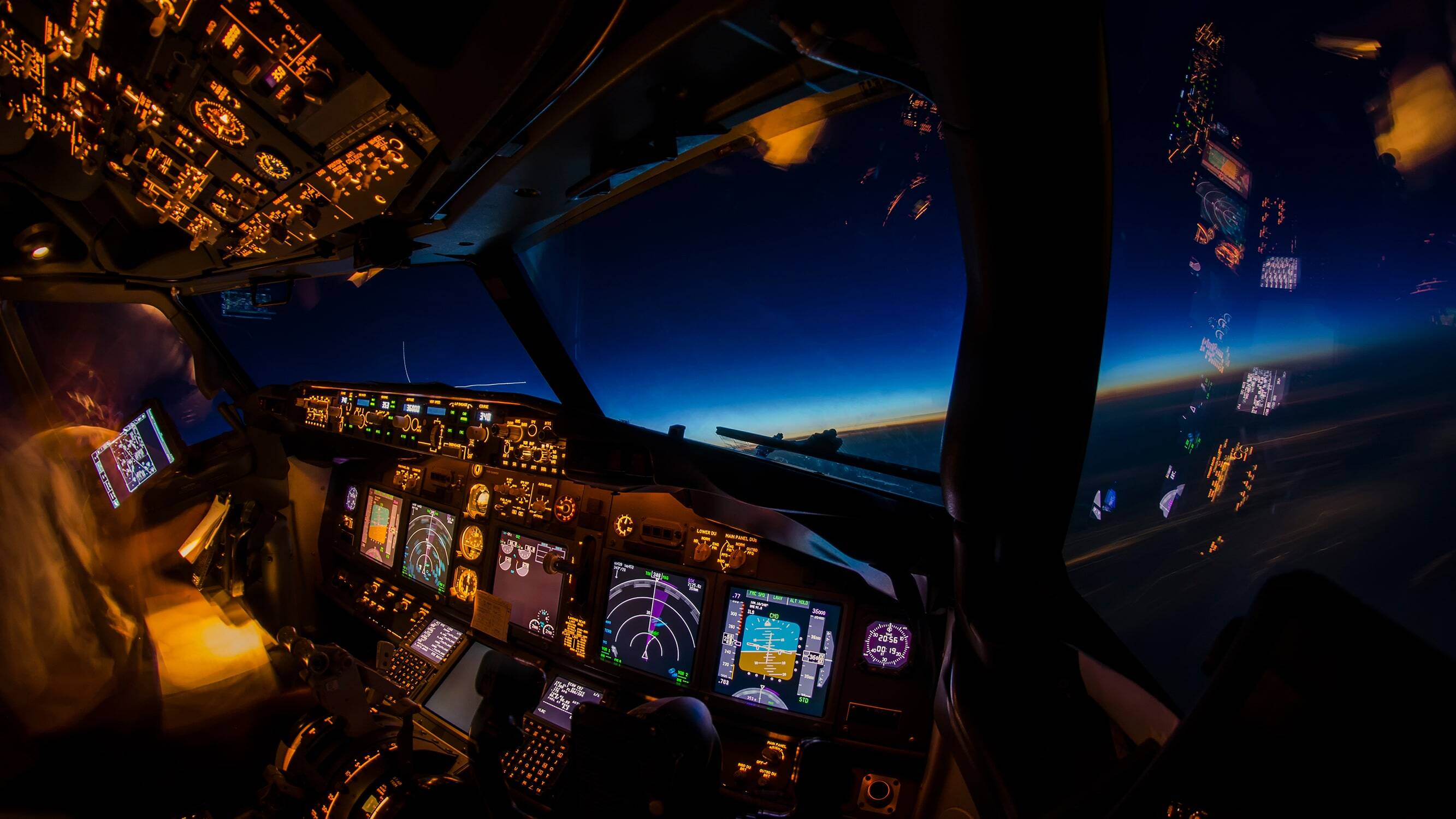 The Future of Avionics Displays: Smarter, Clearer, and More Efficient