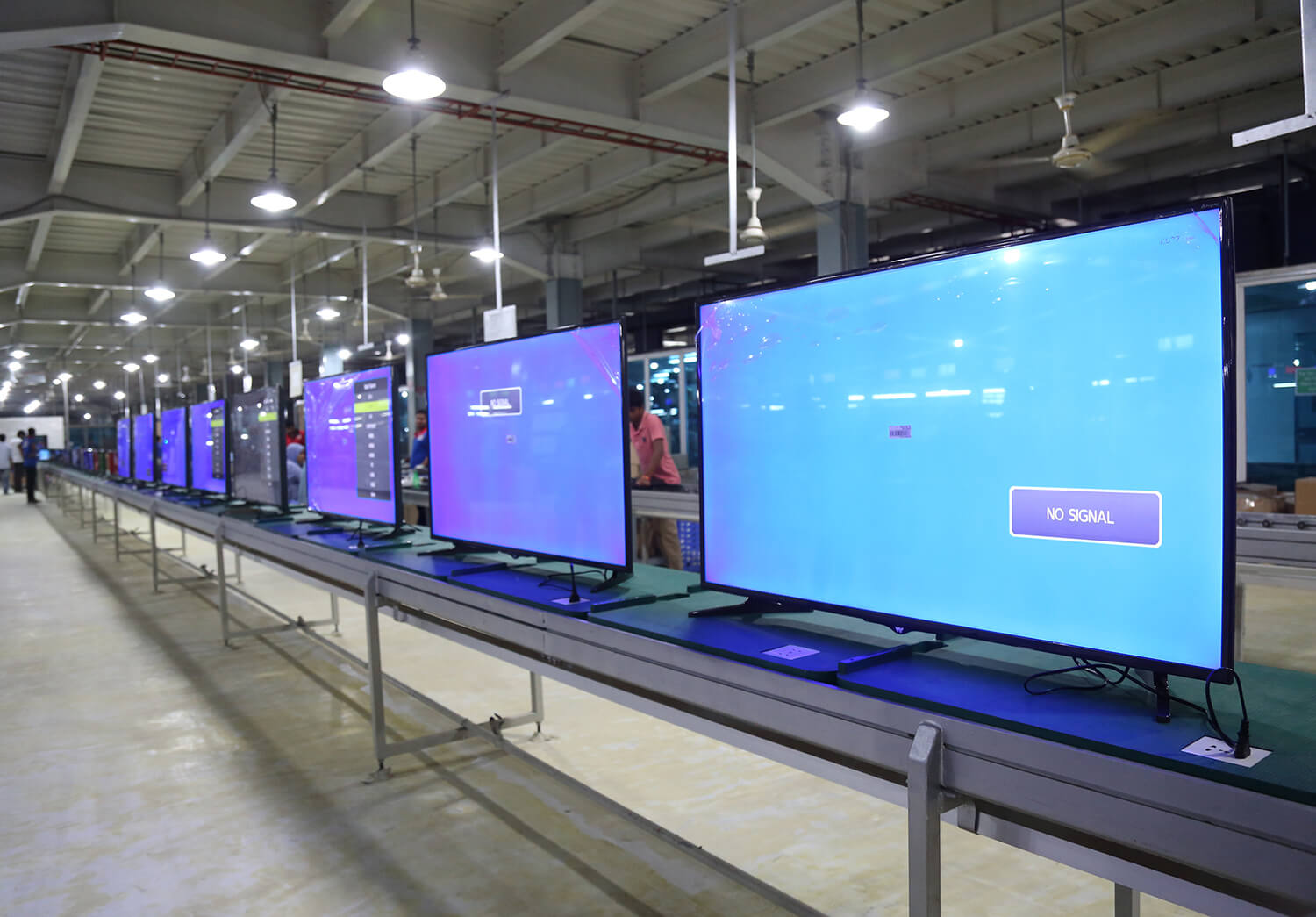 The Power Efficiency of Memory LCD Displays in Always-On Industrial Interfaces